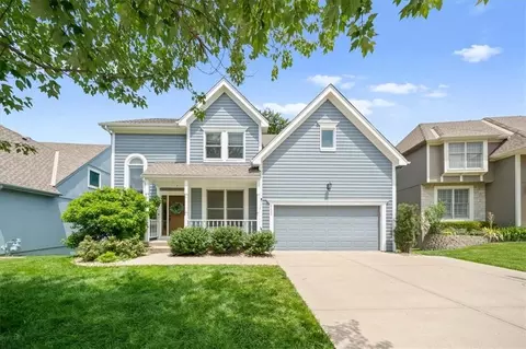 8202 W 144th Ter, Overland Park, KS 66223