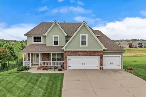 2204 Prairie Creek Dr, Kearney, MO 64060