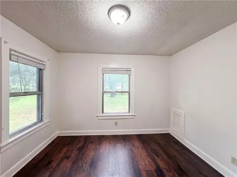 Bedroom - 11304 E 55th Ter, Raytown, MO 64133 photo 3 of 3