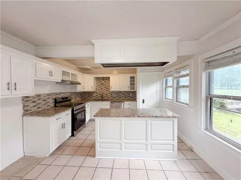 Kitchen - 11304 E 55th Ter, Raytown, MO 64133 photo 1 of 3