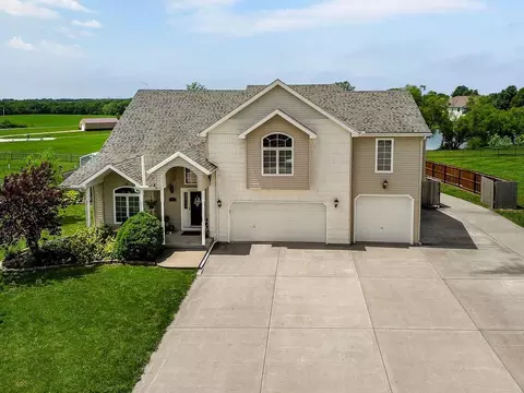 Exterior - 7086 SW Crystal Ln, Trimble, MO 64492 photo 6 of 9