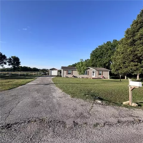 7677 1000 Rd, Fredonia, KS 66736