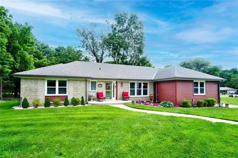 12108 Oak Ridge Rd, Independence, MO 64052