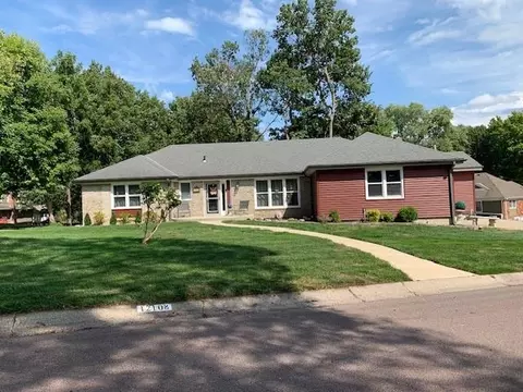 12108 E Oak Ridge Rd, Independence, MO 64052