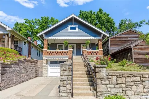 4745 Terrace St, Kansas City, MO 64112