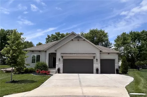 4404 SW Nautilus Pl, Lees Summit, MO 64082
