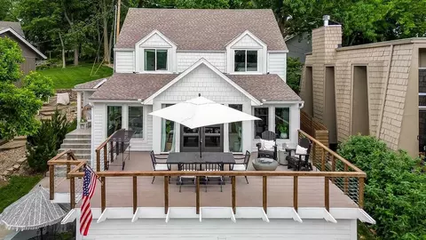 252 Apache Trl, Lake Quivira, KS 66217