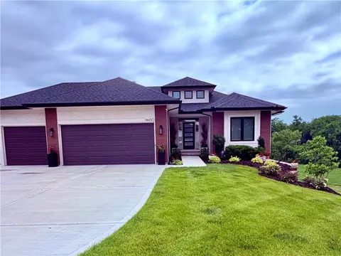 14450 Aurora Ln, Basehor, KS 66007