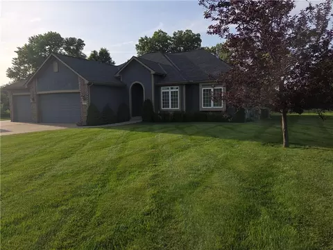 7400 E 157th St, Belton, MO 64012