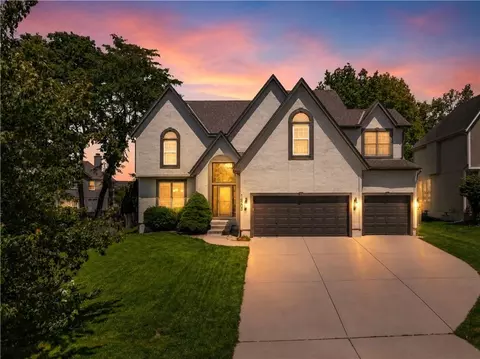 14205 Rosehill St, Overland Park, KS 66221