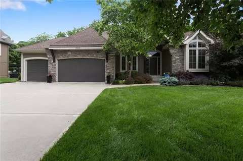 9635 NE 89th St, Kansas City, MO 64157