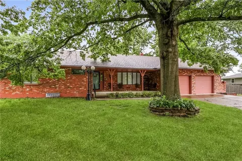 304 S Delaware St, Archie, MO 64725