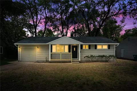 7317 Elm Ave, Raytown, MO 64133
