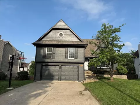 800 N Sumac St, Olathe, KS 66061
