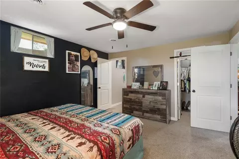 Bedroom - 16527 Varner Rd, Mayview, MO 64071 photo 2 of 6