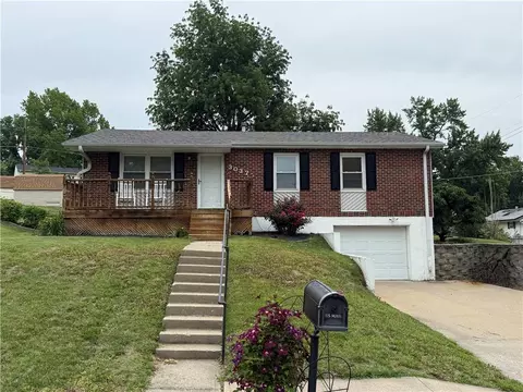 3037 Floyd Ave, Saint Joseph, MO 64506