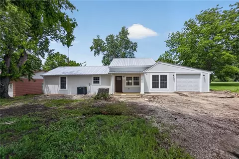 1711 E 1st St, Fort Scott, KS 66701
