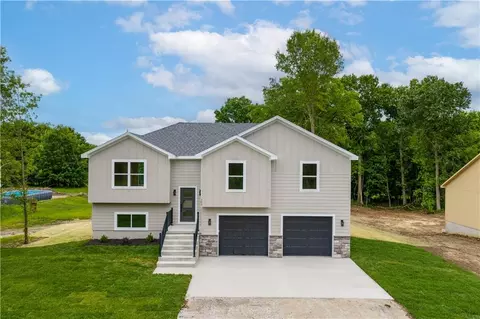 303 NE Warrensburg Rd, Warrensburg, MO 64093