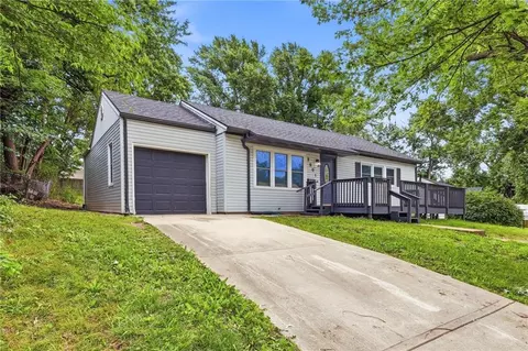 2901 S 26th St, Kansas City, KS 66106