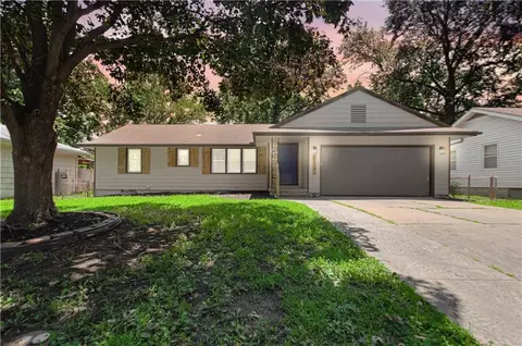 8219 E 85th Ter, Raytown, MO 64138