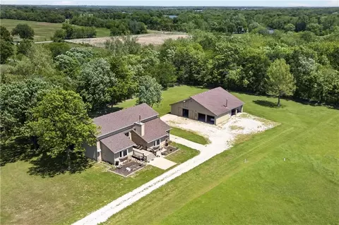 805 E 319th St, Drexel, MO 64742