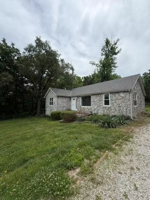 1417 W Santa Fe St, Olathe, KS 66061