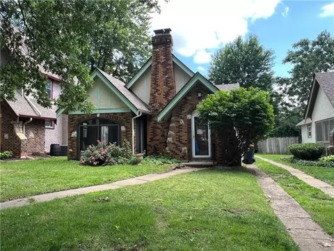 231 E 72nd Ter, Kansas City, MO 64114
