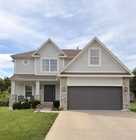 541 NW Fox Hollow Ln, Blue Springs, MO 64015