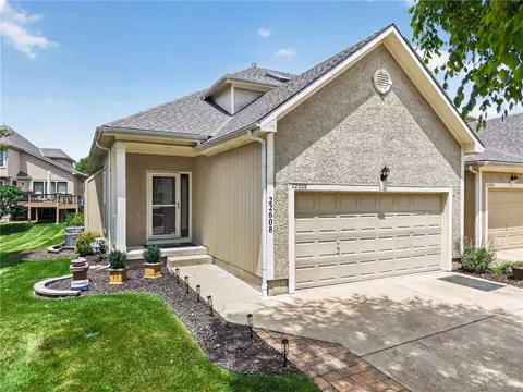 22608 W 73rd St, Shawnee, KS 66227