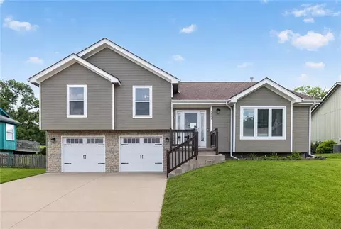 1901 NW 79th St, Kansas City, MO 64151