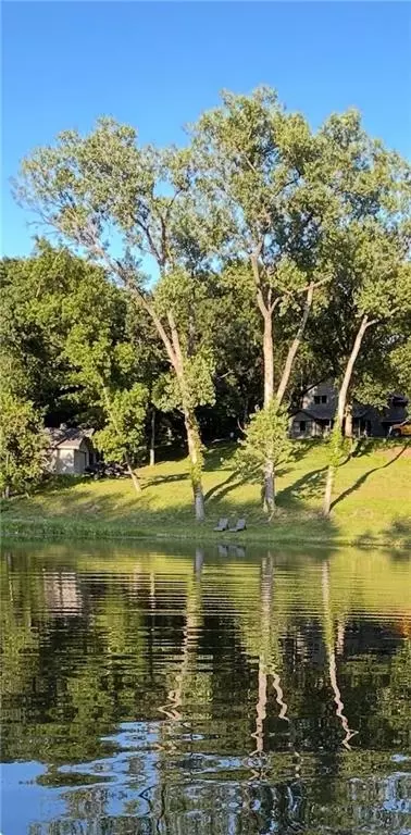 11948 Wooded Way Ln, Oskaloosa, KS 66066