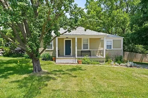 4515 NE Kelsey Rd, Kansas City, MO 64116