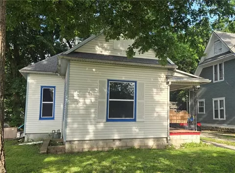 1704 N Elm St, Pittsburg, KS 66762