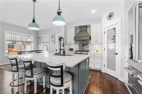Kitchen - 23500 E 11th St, Independence, MO 64056 photo 1 of 3