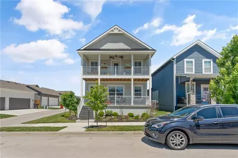 23500 E 11th St, Independence, MO 64056
