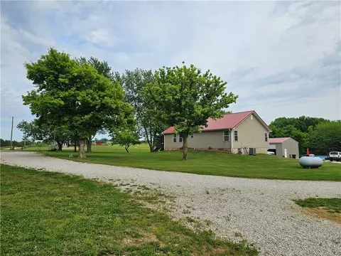 510 SW 801st Rd, Holden, MO 64040