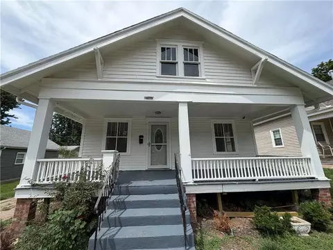 2907 Felix St, Saint Joseph, MO 64501