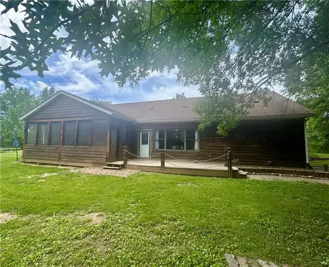 25309 E 317th Ter, Harrisonville, MO 64701