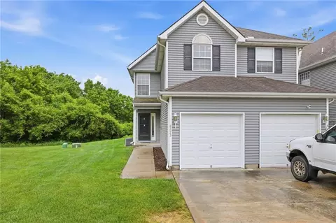 8673 NE 97th Ter, Kansas City, MO 64157