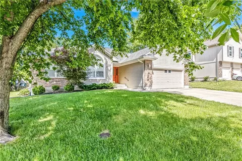 3320 Hanthorn Ave, Independence, MO 64057
