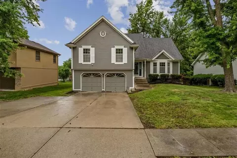 8009 E 96th St, Kansas City, MO 64134