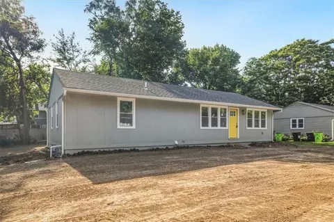 106 Baldwin St, Belton, MO 64012