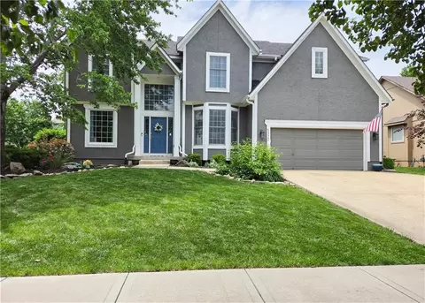 5320 Round Prairie St, Shawnee, KS 66226
