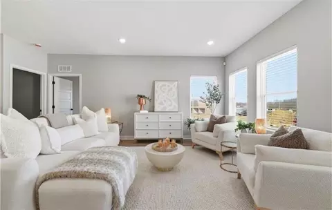15550 E 47th Ter, Kansas City, MO 64136
