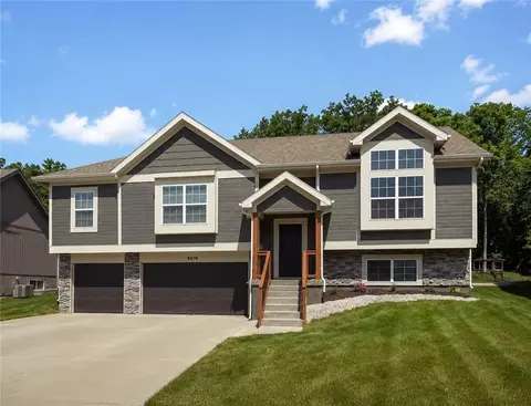 5076 NW Timberline Dr, Riverside, MO 64150