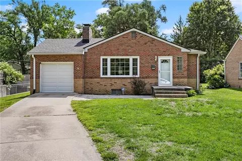 8219 Mercier St, Kansas City, MO 64114