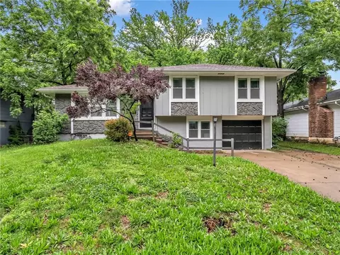 11805 Fuller Ave, Kansas City, MO 64134