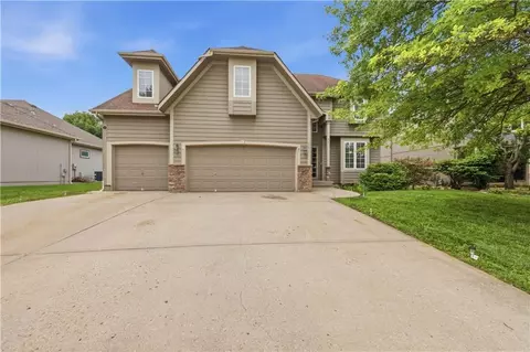 361 W Westhoff Pl, Gardner, KS 66030