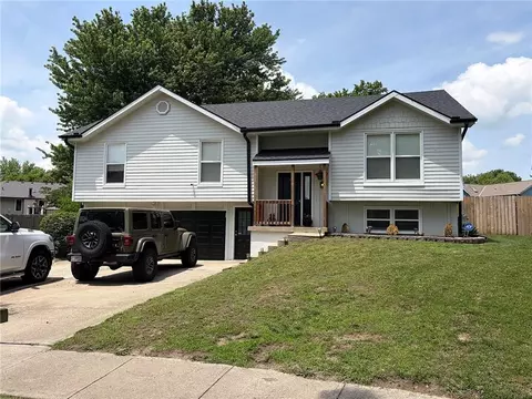 112 NW 101st Ter, Kansas City, MO 64155