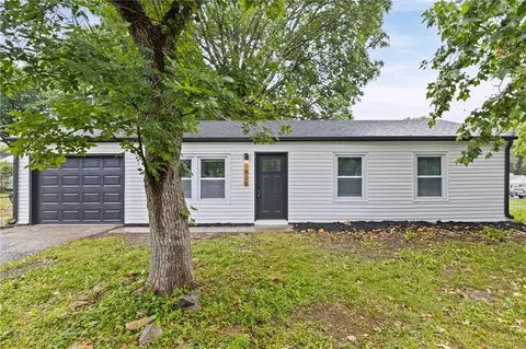 1828 Brook St, Lawrence, KS 66044
